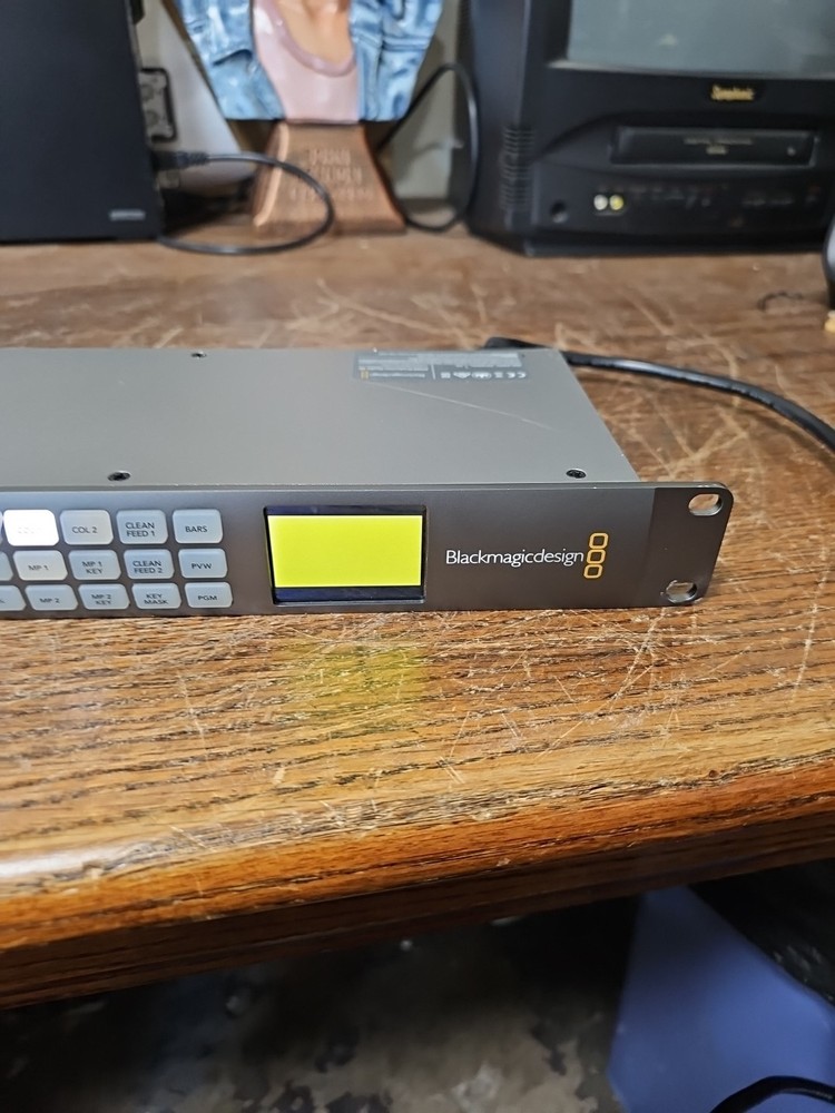 Blackmagic Design ATEM Production Studio 4K – 8-Input Live Switcher