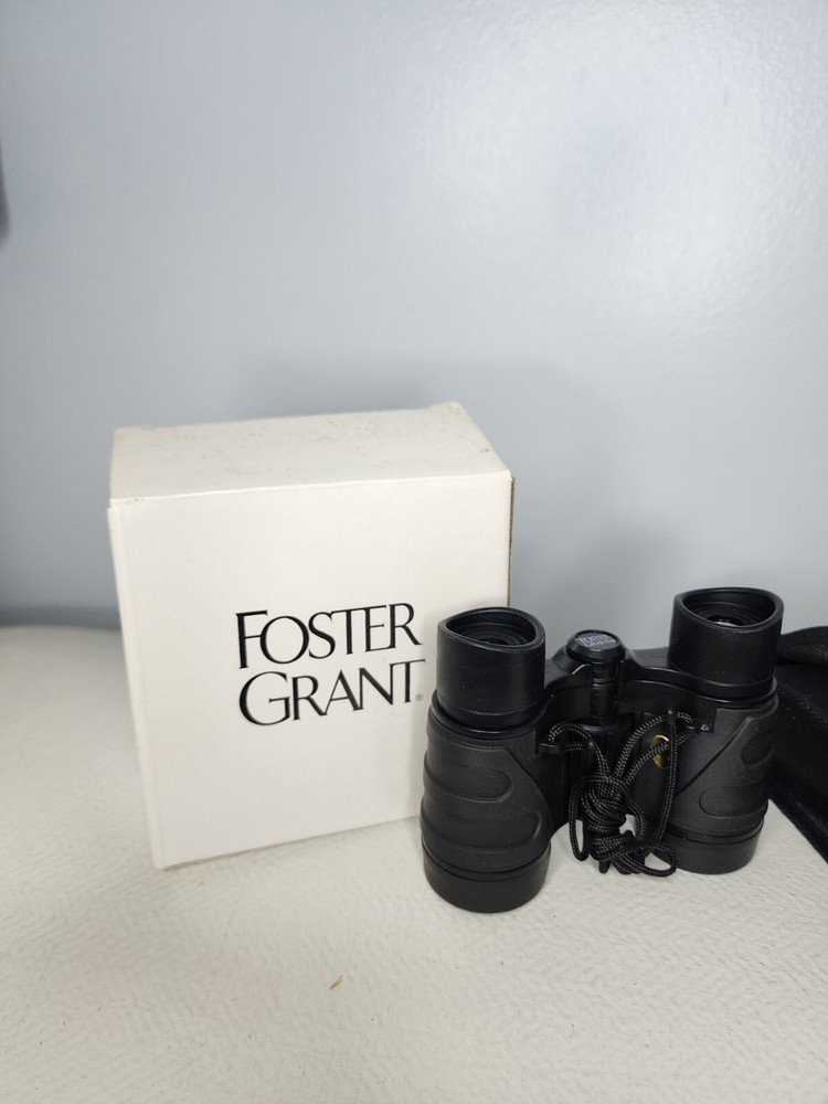 Foster Grant Binoculars with Case Mint Condition