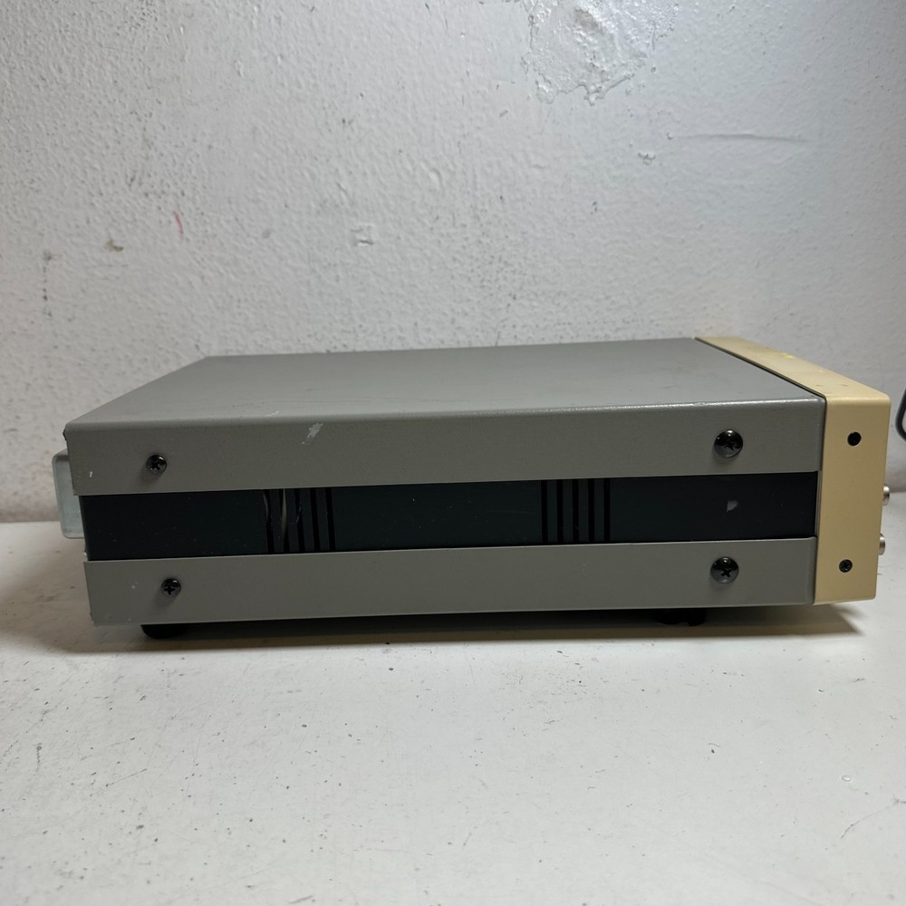 Stanford Research Systems (SRS) DS345 30MHz Synthesized Function Generator