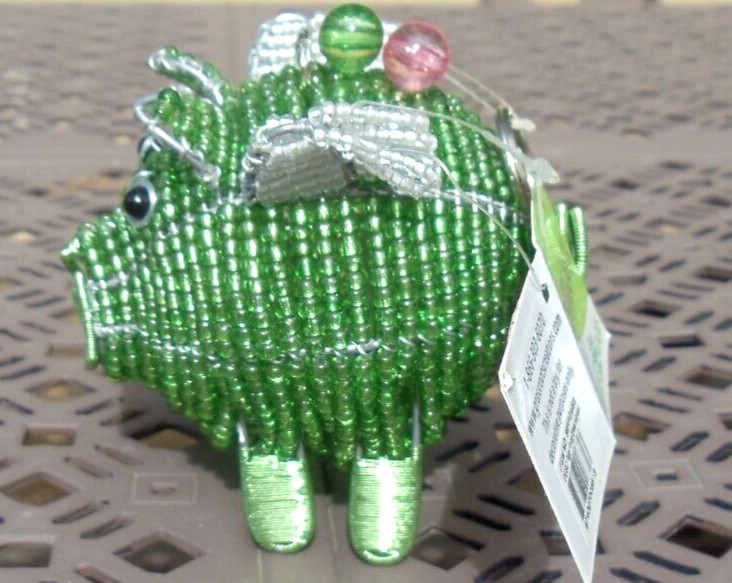 Beaded garden: Green Flying Pig