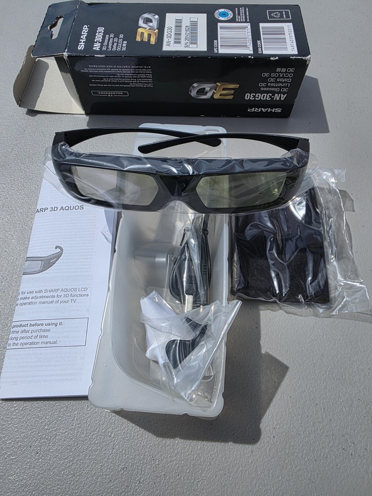 SHARP AN-3DG30 3D Glasses - New open box