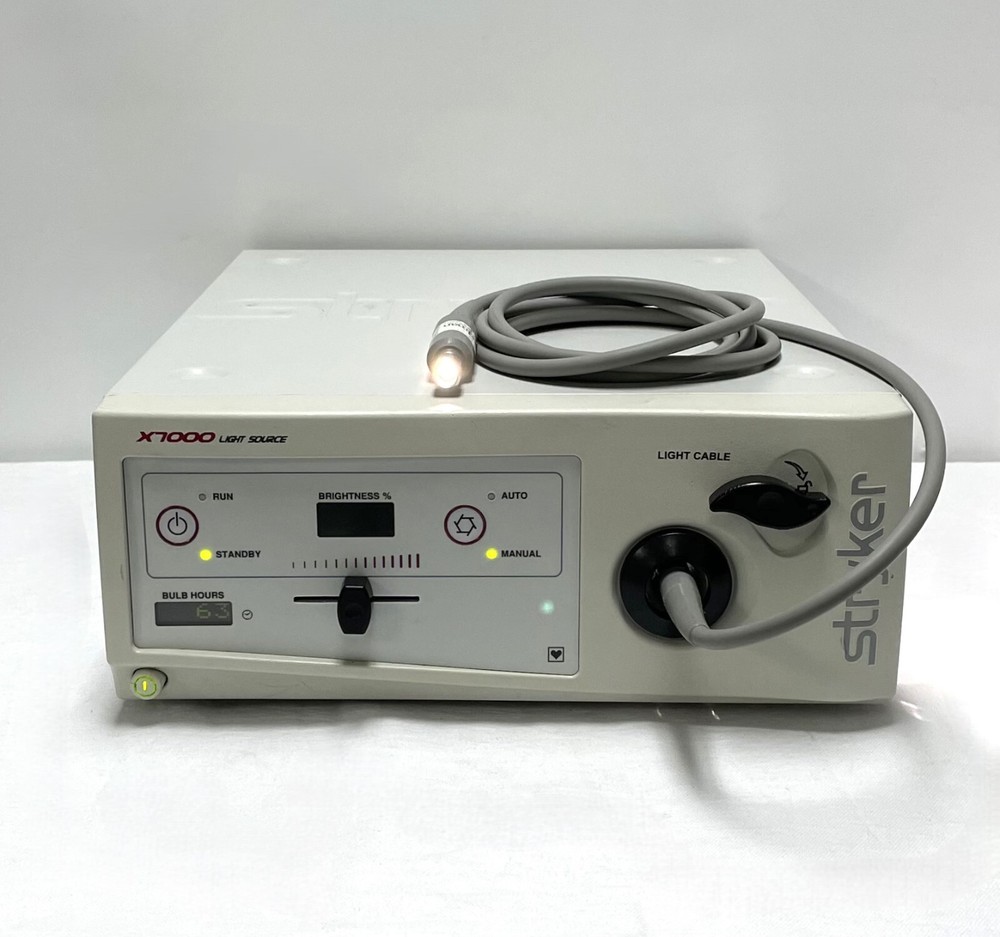 Stryker X7000 Light Source