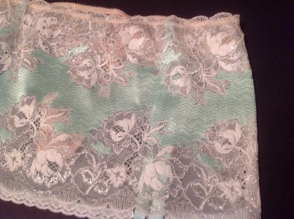 Victorias Secret Seduction Lace Garter Skirt Mint Green Crystals Ltd Ed $48 SML
