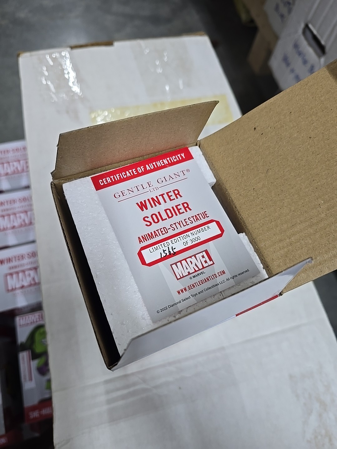 SKOTTIE YOUNG WINTER SOLDIER ANIMATED STATUE BRAND NEW FREE SHIPPING