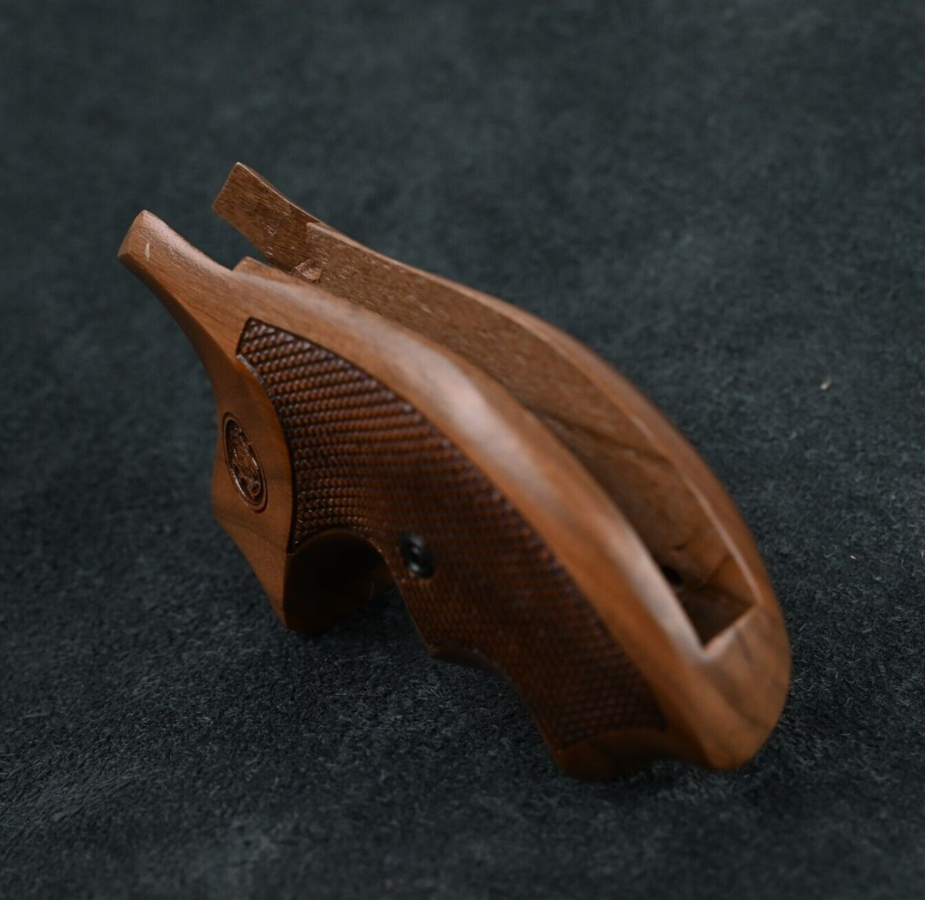 Smith & Wesson J Frame Round Butt Checkered Walnut Grips Full Wrap