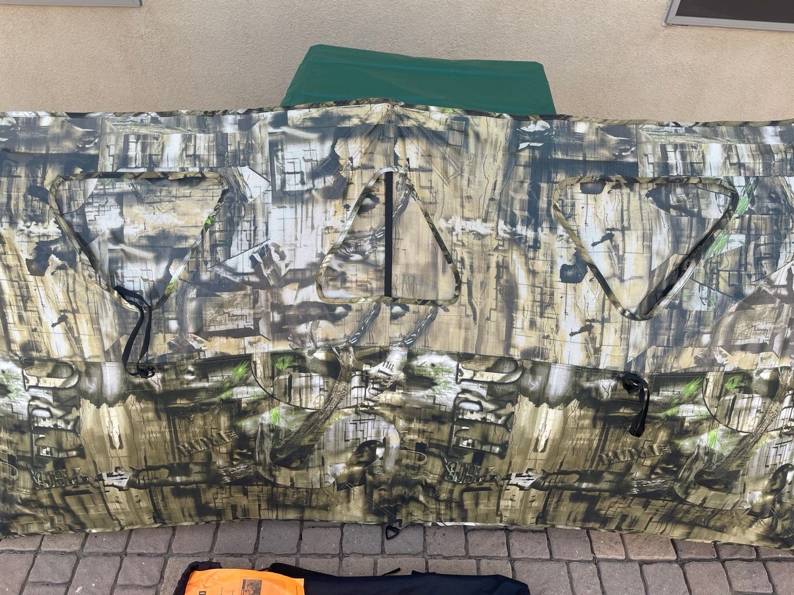 Double Bull SurroundView Stakeout Hunting Blind