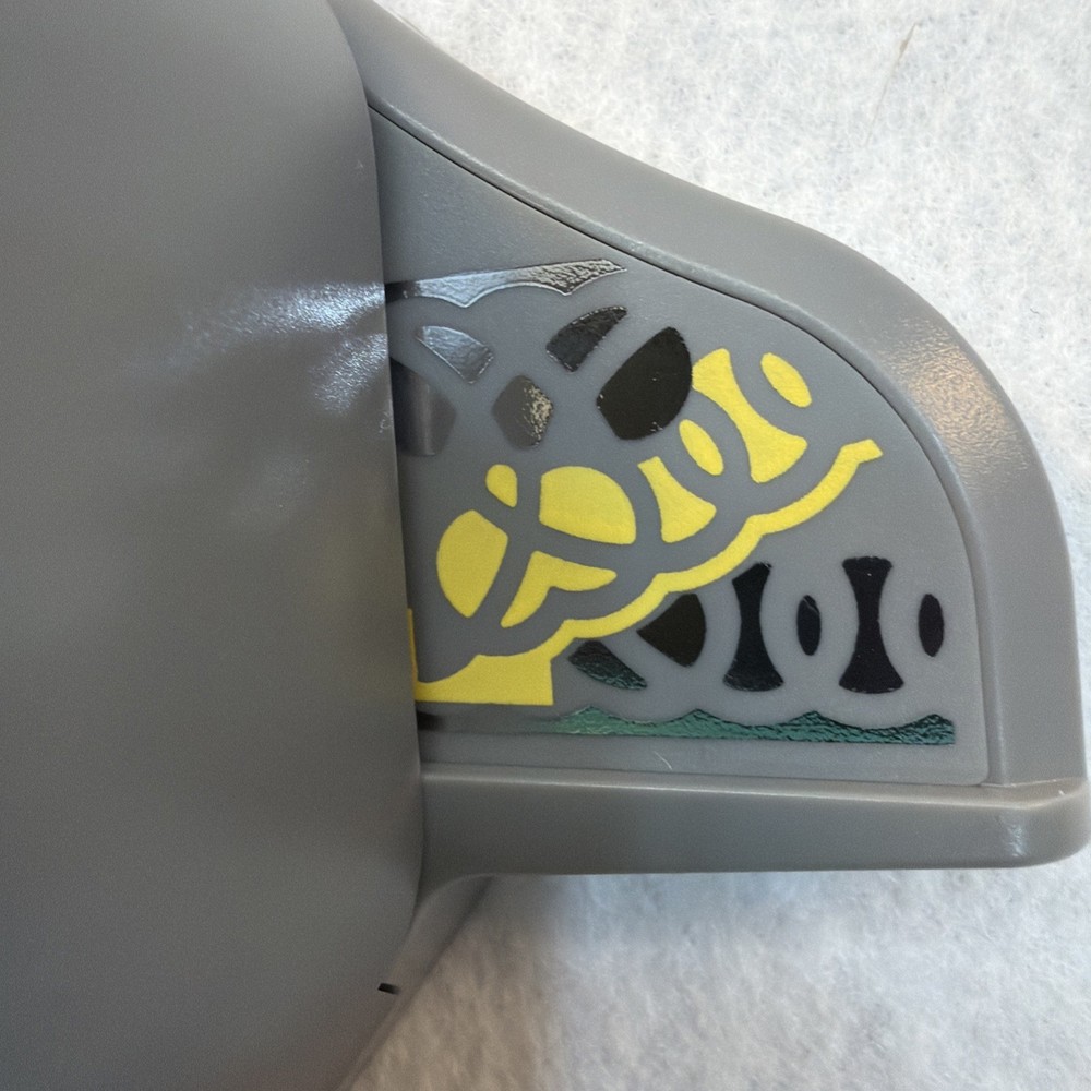 We R Memory Keepers Edge Border Paper Punch LOOP NEW