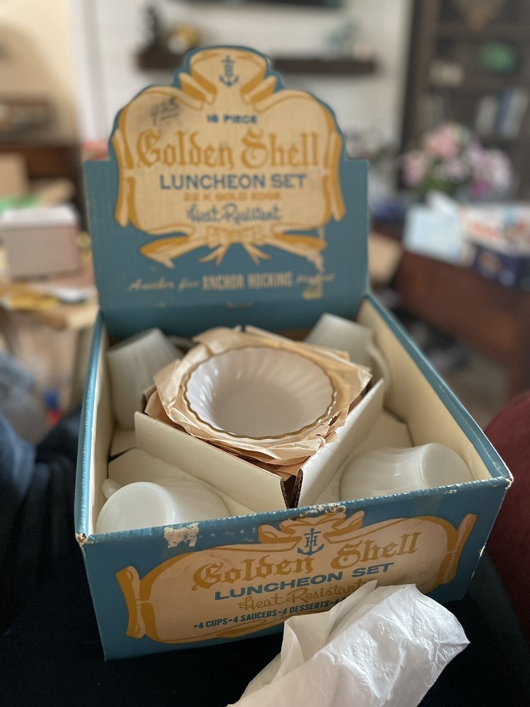 Anchor Hocking Golden Shell Luncheon Set