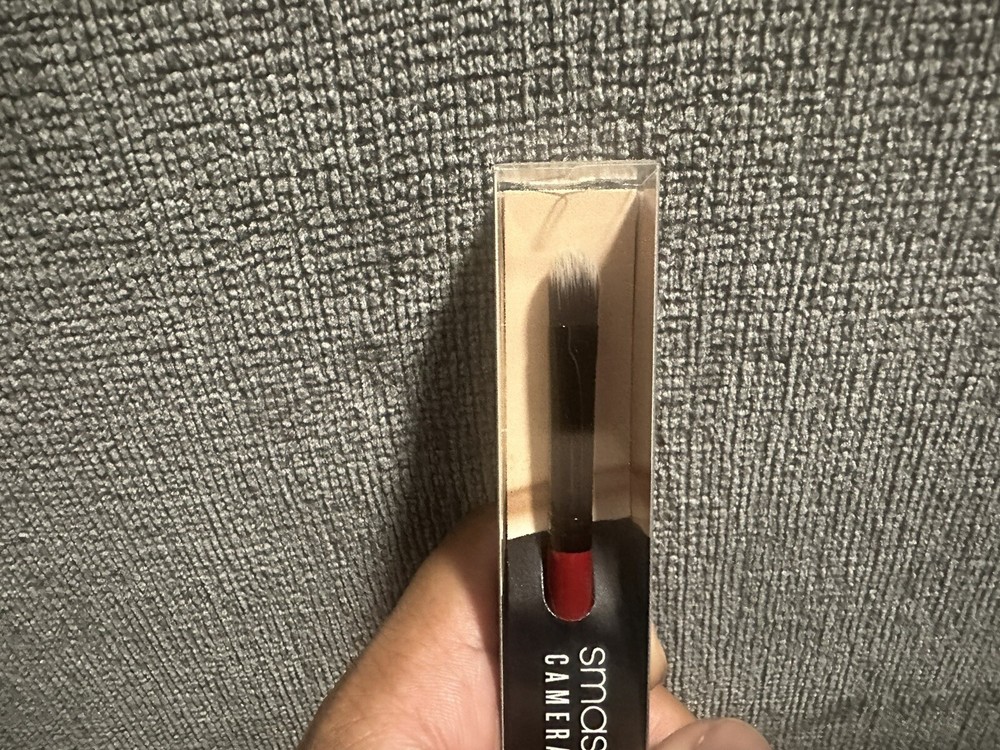 Smashbox Camera Ready Buildable Concealer Brush BNIB