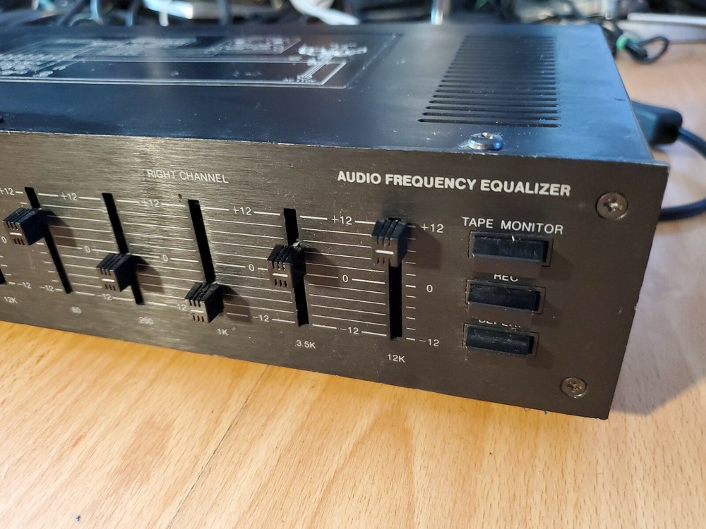 Cousitc HEQ-5000A Equalizer