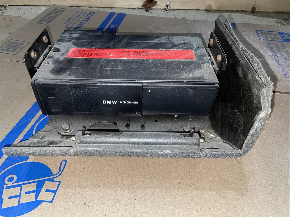 Bmw E36 M3 328i-325i CD Changer