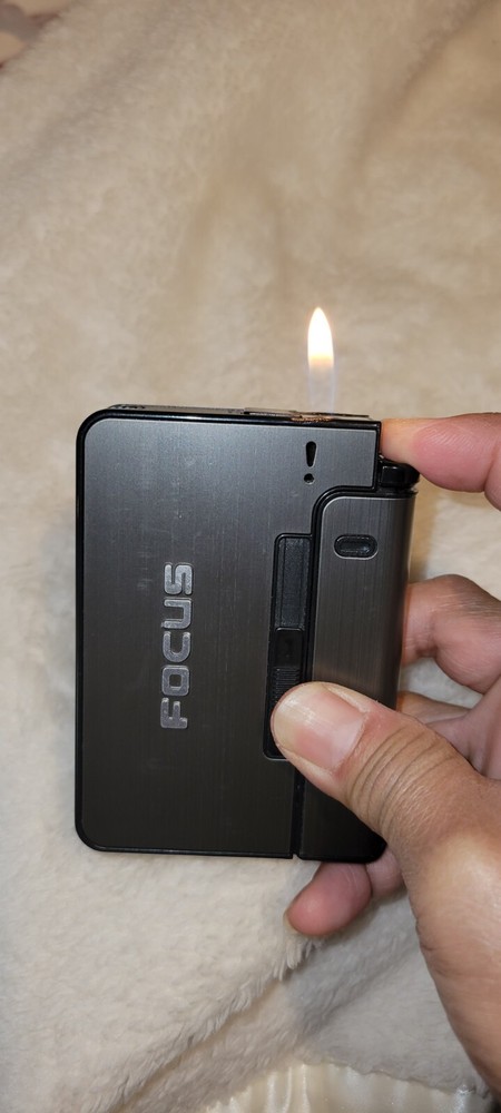 FOCUS Automatic Loading Cigarette Case Dispenser with Lighter Space Pre-owned