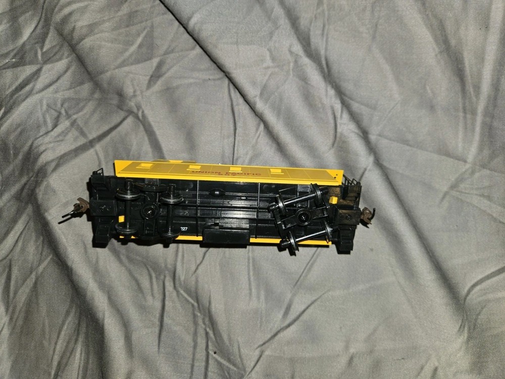 Bachmann Union Pacific 207 Caboose HO Scale