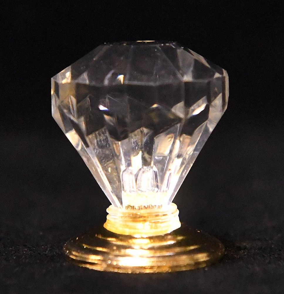 4 NEW UNUSED FACETED LUCITE DRAWER PULLS KNOBS