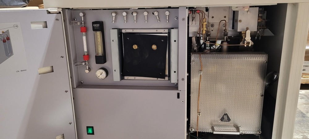 Elementar Vario MACRO Cube Analyzer