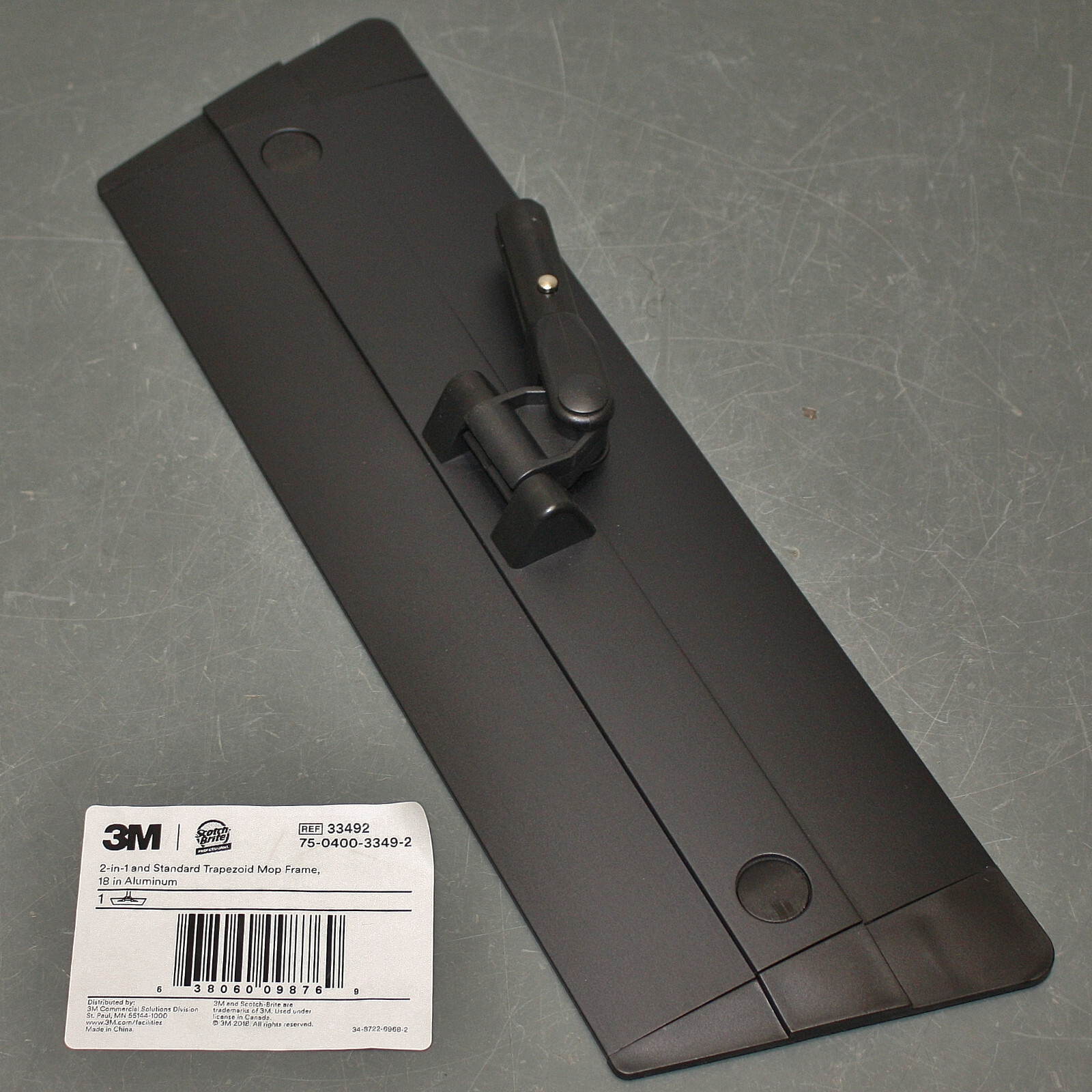 3M Scotch-Brite Flat Mop Head Frame 33492, 18" Aluminum, 2 in 1, Black