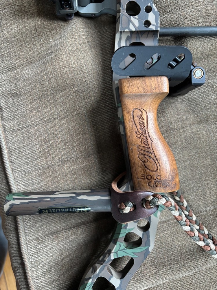 Mathews Solo Cam Compound Bow.