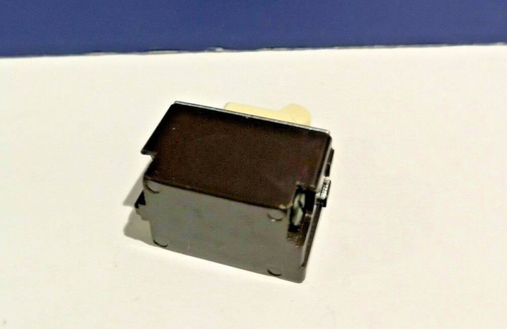 LEVITON IVORY DESPARD Interchangeable QUIET 3-Way Toggle Switch NEW 1791-I