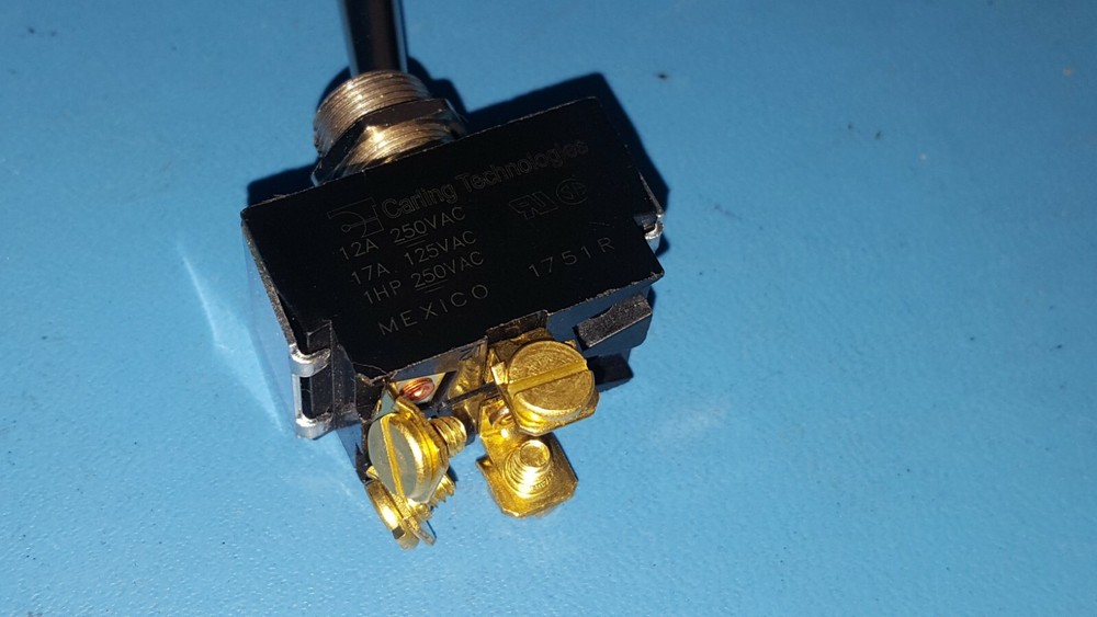 Toggle Switch 2GK54-73, Carling, 17A, 125V, DPST ON-OFF Panel Mount