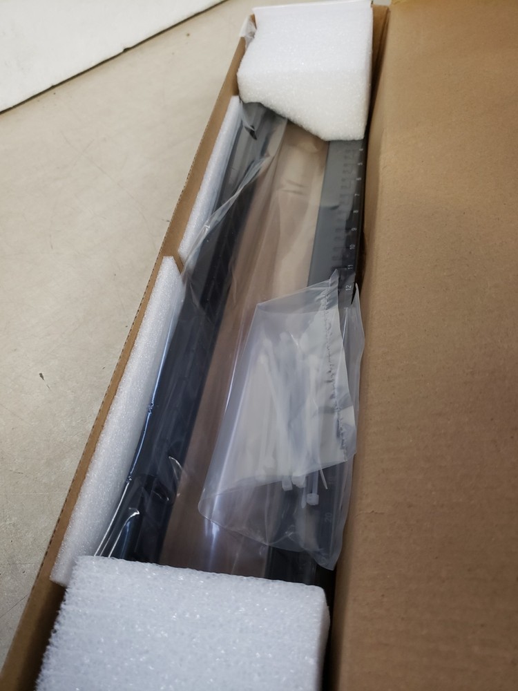 Vertical Cable 24-Port Blank Patch Panel 1U Rack Mount Design