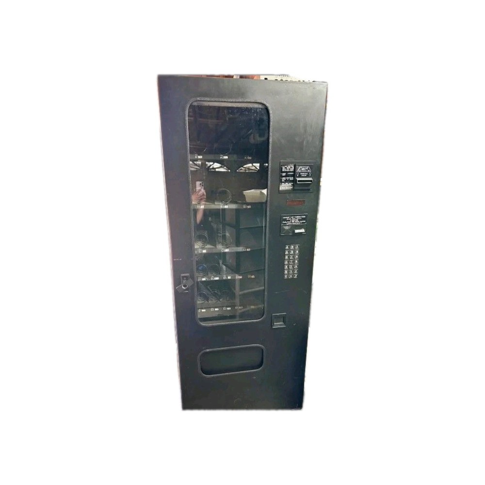 USI Vending Machine Local Pickup Only Untested