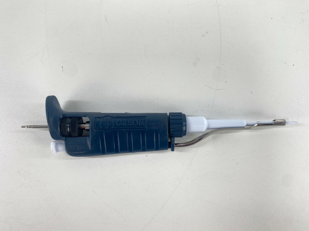 Gilson Pipetman P20 2-20uL missing cap