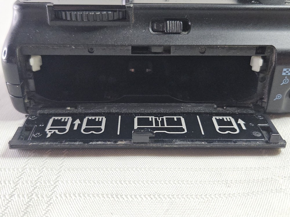 Canon BG-E2 Battery Grip for 20D, 30D