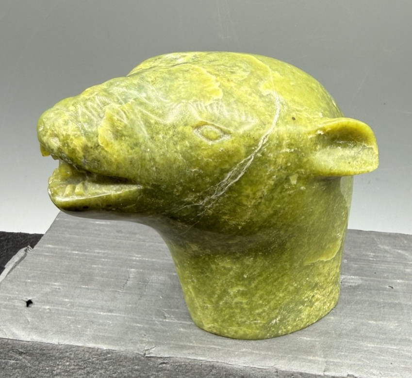INUIT CARVED BEAR HEAD BY MOSHE KELLY carved serpentine