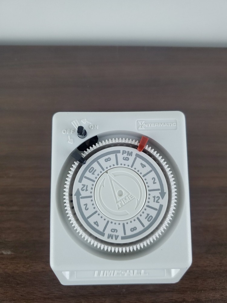 Intermatic 24 Hour Lamp & Appliance Timer 1 On/Off Setting SB111
