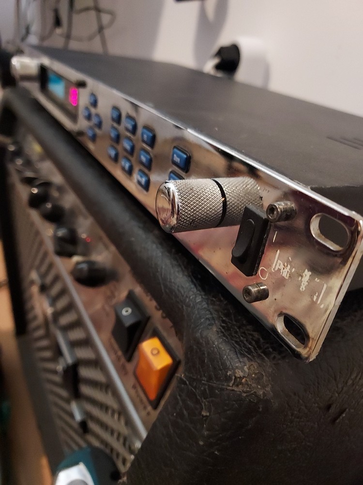 Digitech Valve Fx guitar preamp/effect processor.