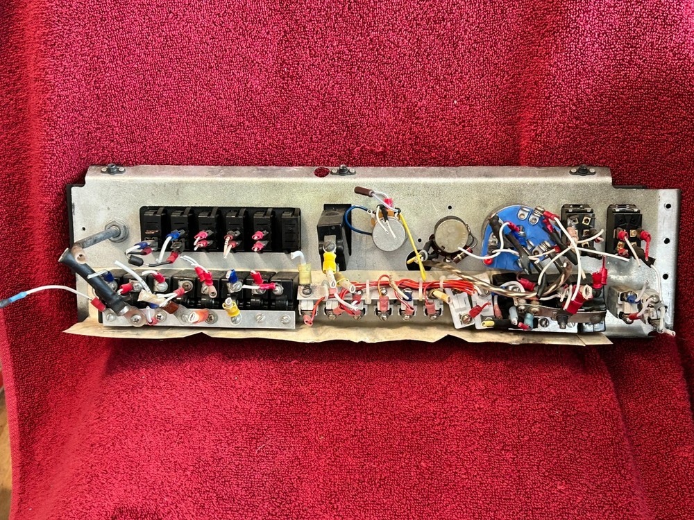 CIRCUIT BREAKER SWITCH PANEL WITH IGNITION SWITCH ROCKER SWITCHES TOGGLE