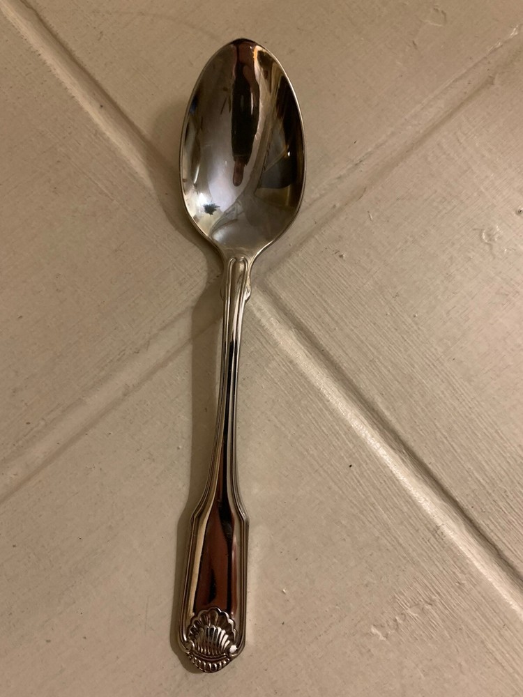 CLASSIC SHELL Pattern Tea Spoon ONEIDA Stainless Steel 18/10 Cube Mark