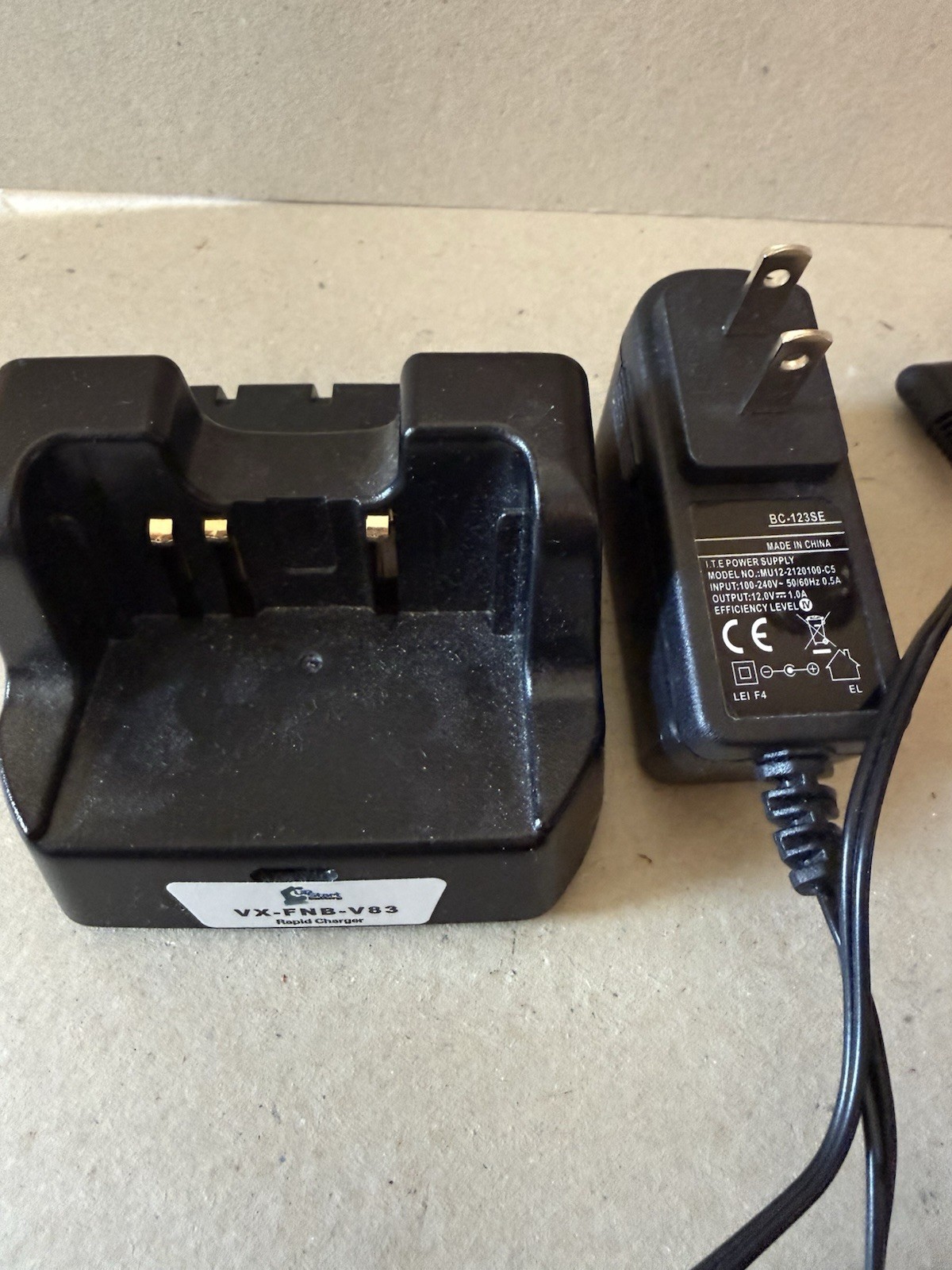 Vertex VXA-220 Handheld Airband Radio Transceiver With AC Charger