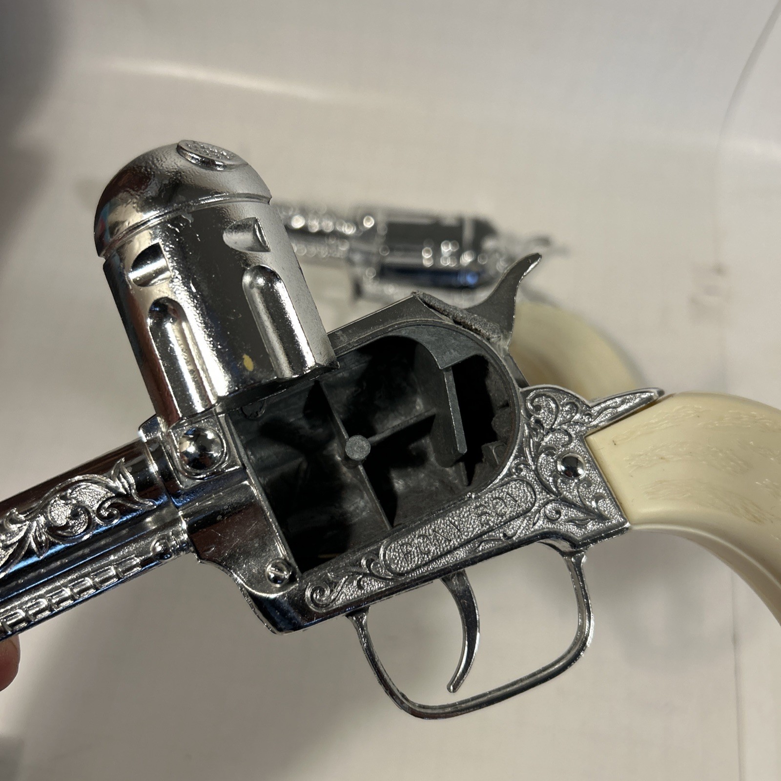 Lot Of 2 VINTAGE PONY BOY GUN PISTOL WESTERN COWBOY COLLECTORS