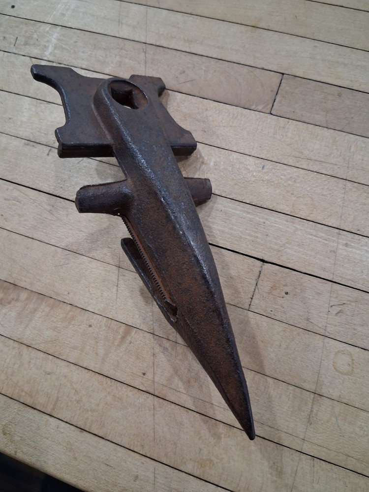 Cast Iron Mower Sickle Guard Farm Implement Blade Guard