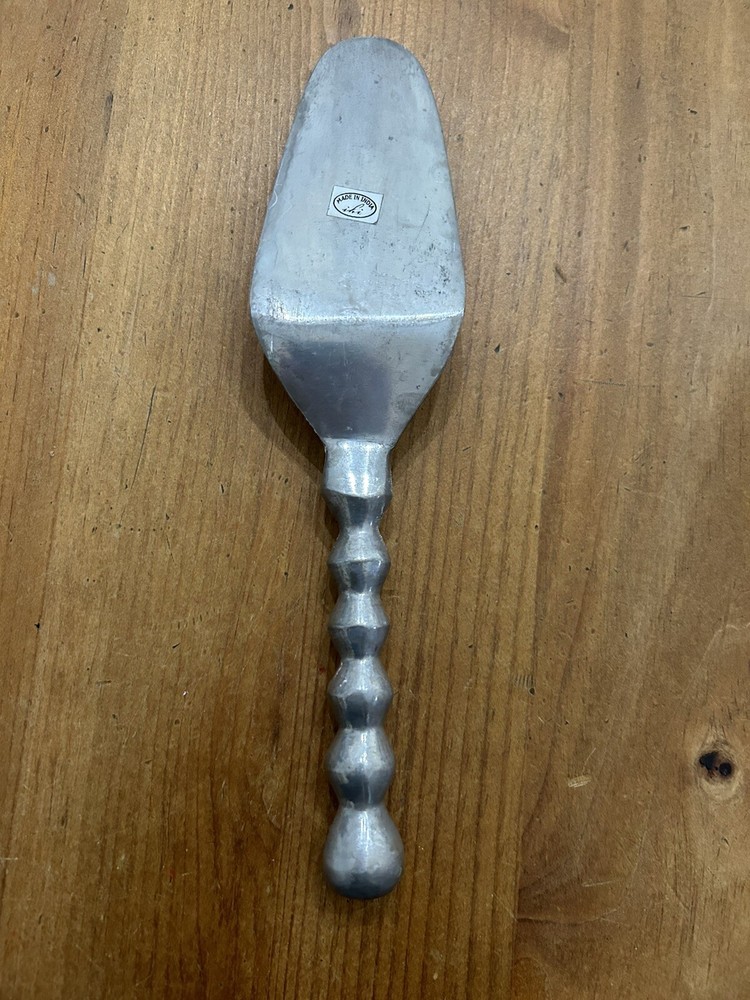 Beaded Handle Silver Cake And Pie Server