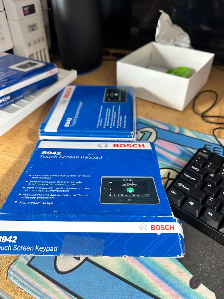 Bosch B942 Touch Screen Keypad - Black