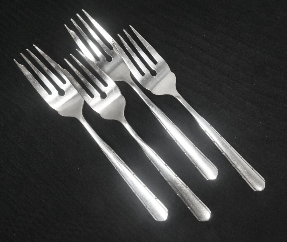 Gorham Remembrance Silverplated Salad Fork set of 4. 6 1/2" Long