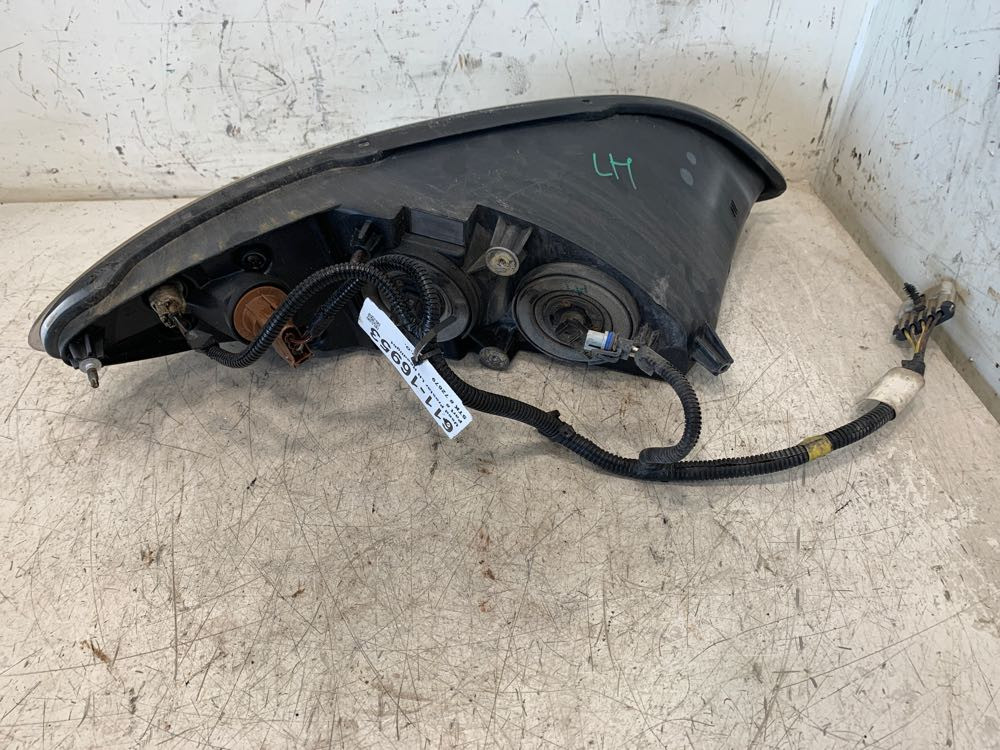 2016 International Prostar Headlight (611-16953)
