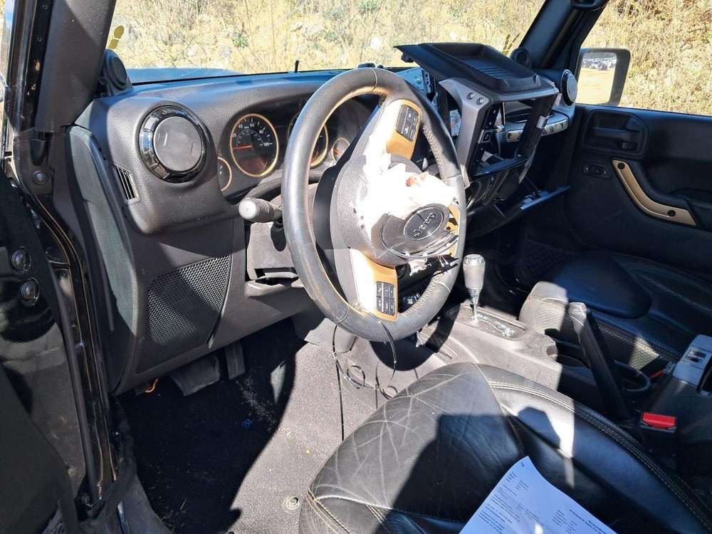 TJ 2014 Glove Box 4861711