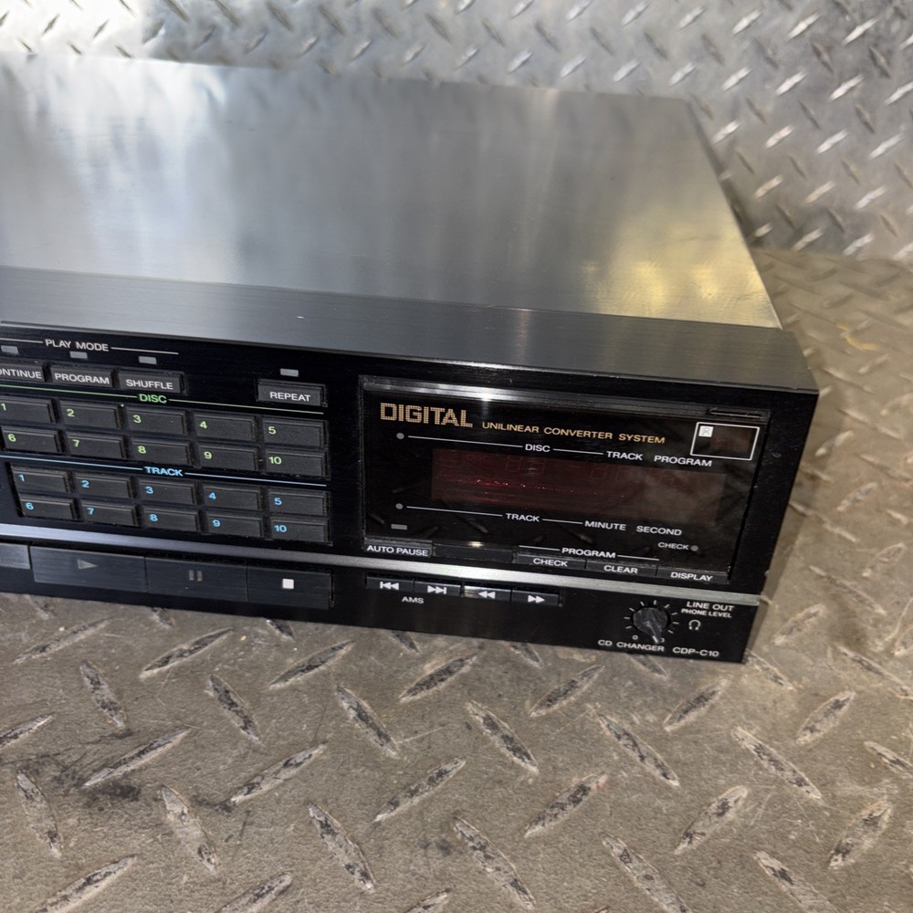 Sony CDP-C10 10 Disc CD Changer Player - DOESN'T EJECT
