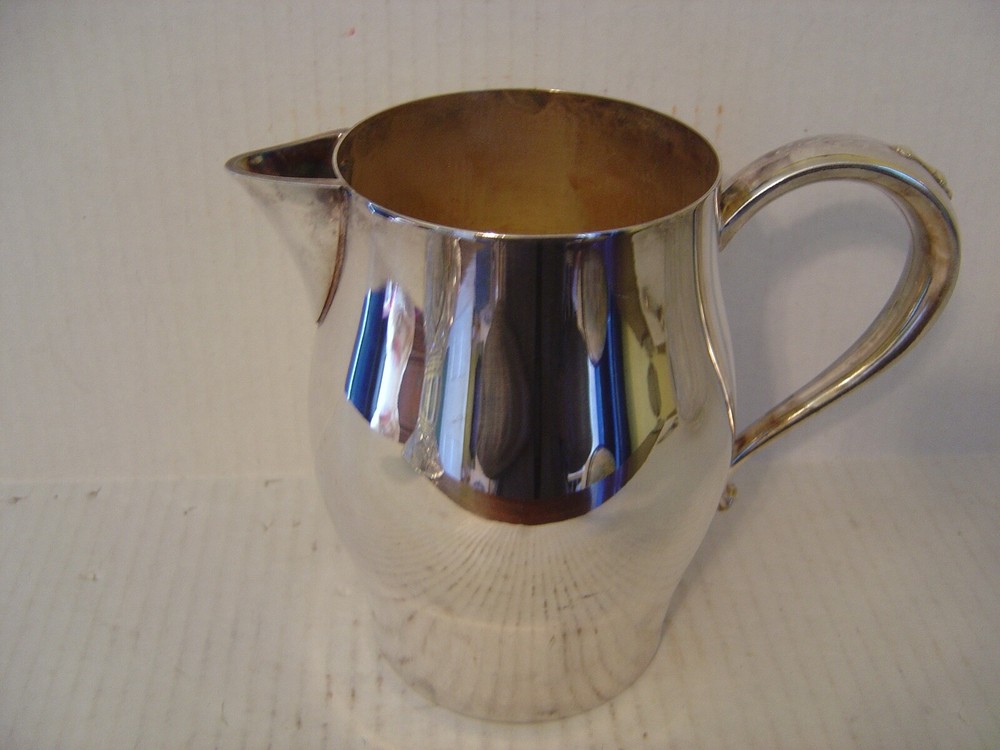 VINTAGE SILVERPLATE LARGE PITCHER 6-1/2" HIGH
