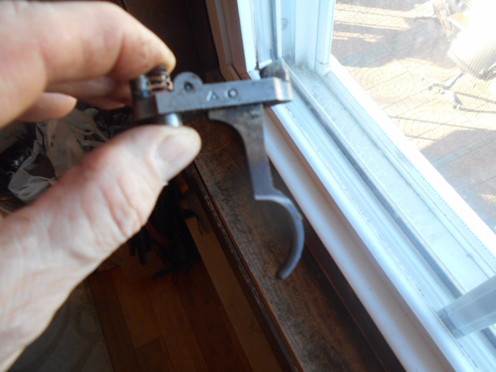 chilean model 1895 mauser cavalry carbine complete trigger w spring & rollpin