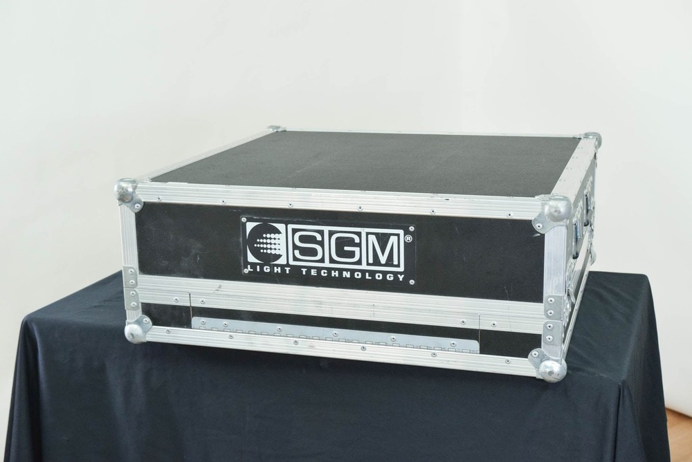 SGM REGIA 2048 Pro Lighting Console