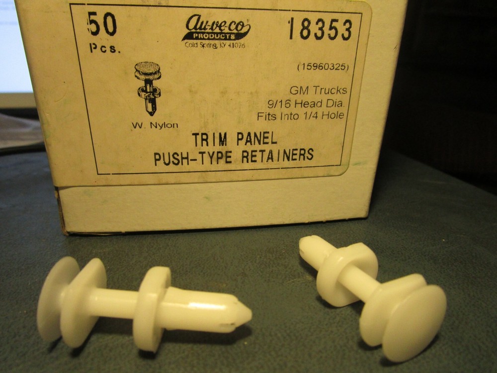 (50) 9/16" White Nylon Push-Type Retainer