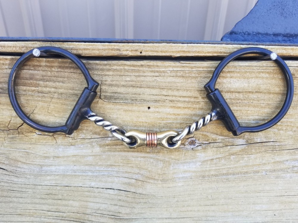 Dogbone Twisted D Ring Bit