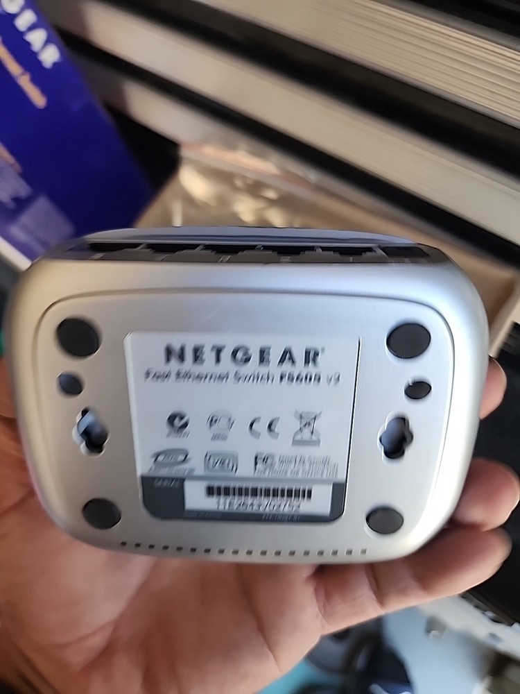 NetGear ProSafe (FS605) 5-Ports External Switch