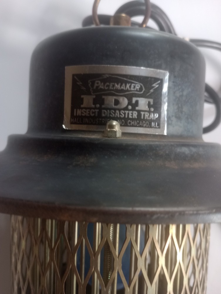 VTG HALL INDUSTRIES PACEMAKER I.D.T. INSECT DISASTER TRAP. WORKING