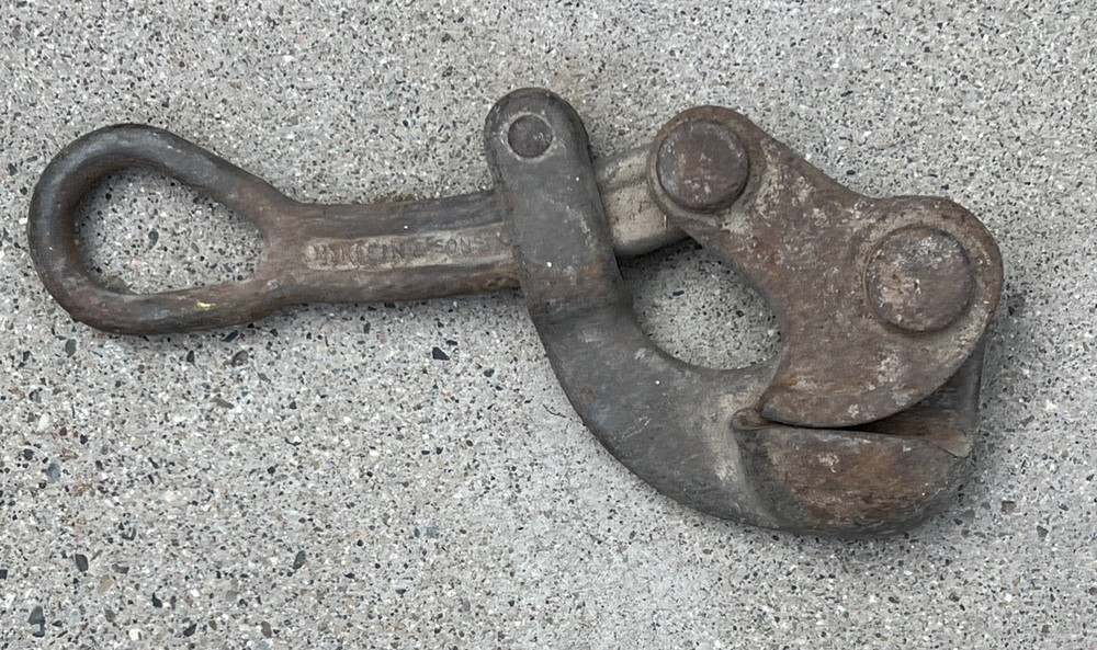 Klein Tools Haven's Grip CABLE PULL wire puller with Swing Latch 1604-20L