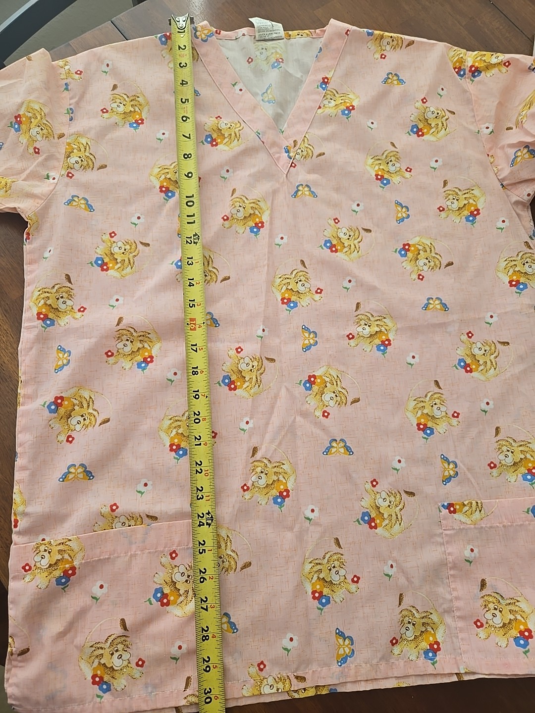 Women scrub tops Med SOS scubs USS